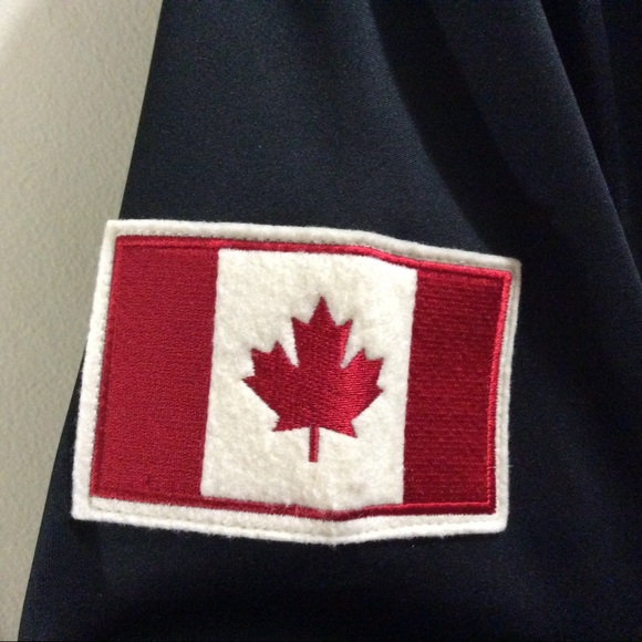 Mondetta Canada jacket - Picture 3 of 9